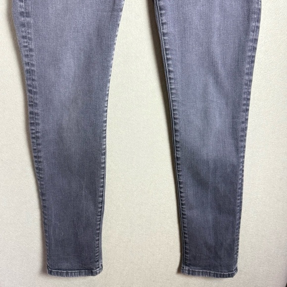 Cabi Women’s Slim Boyfriend Mid-Rise Gray Jeans size 4 Style#3191 - Picture 12 of 13